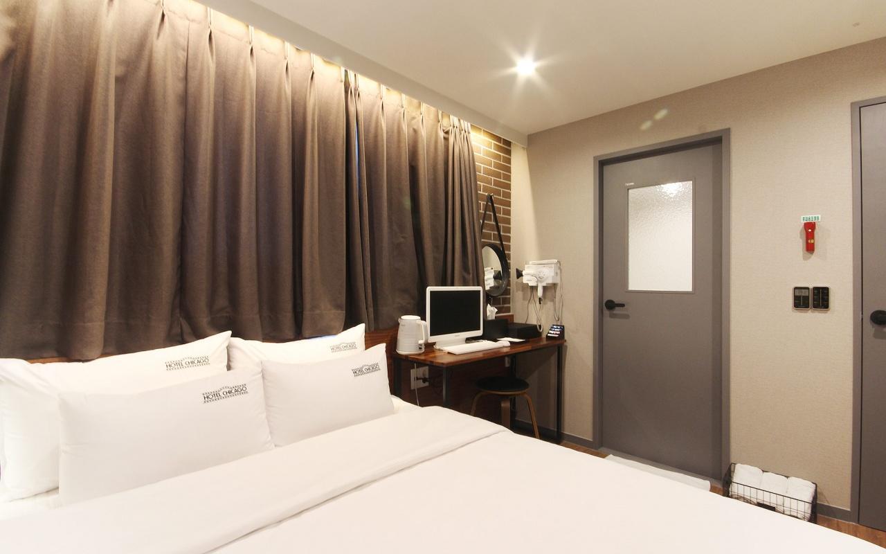 Hotel Chicago Jinju Eksteriør bilde