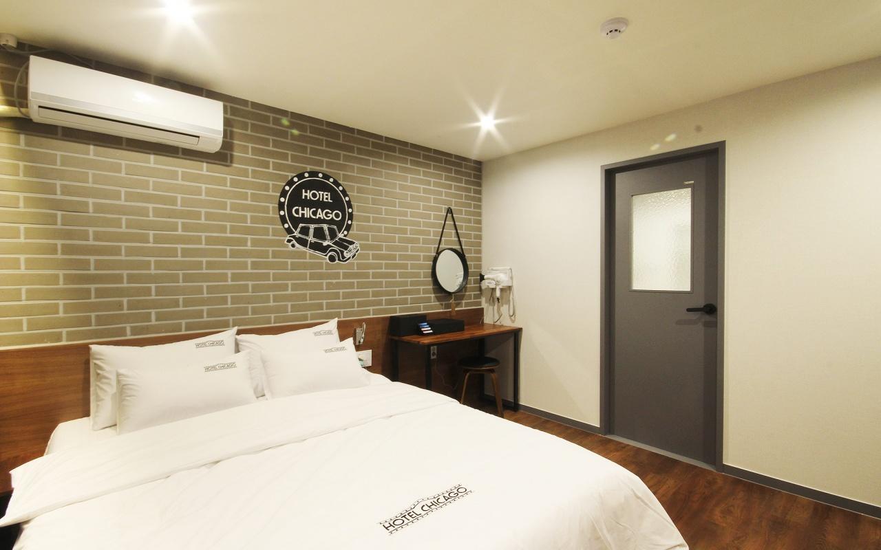 Hotel Chicago Jinju Eksteriør bilde