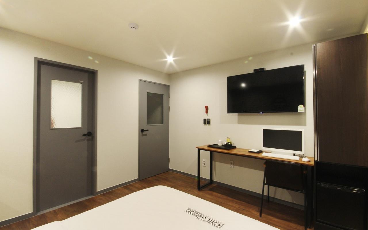 Hotel Chicago Jinju Eksteriør bilde