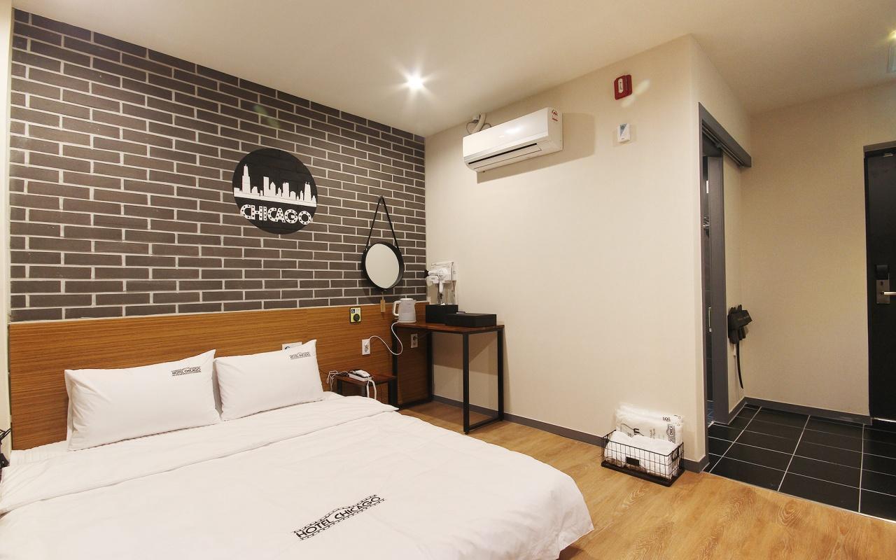 Hotel Chicago Jinju Eksteriør bilde
