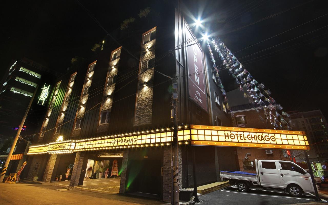 Hotel Chicago Jinju Eksteriør bilde